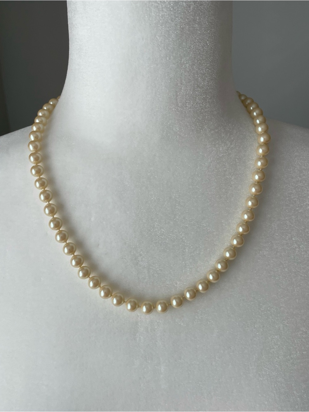 Vintage Faux Pearl 20” Strand Necklace Hand Knotted